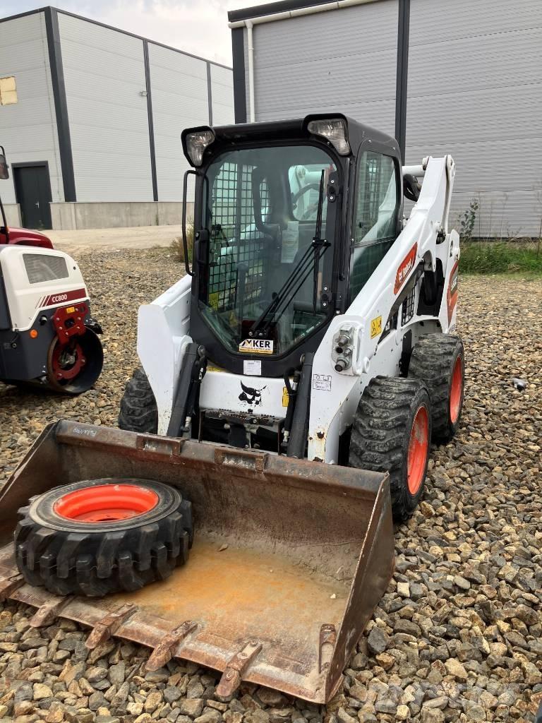 Bobcat S 530 Smykem řízené nakladače