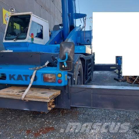 Kato SS500S Jeřáby pro těžký terén