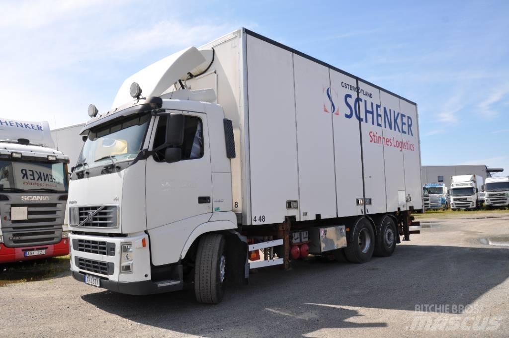 Volvo FH440 6X2 Skříňová nástavba