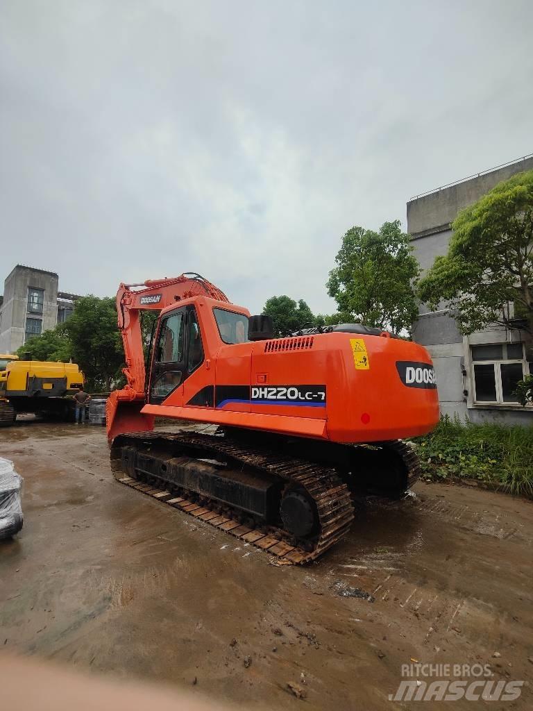 Doosan DH 220 Pásová rýpadla