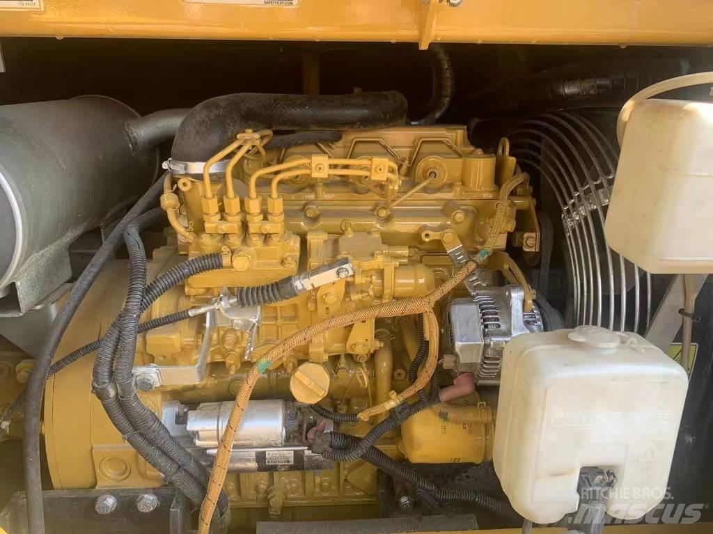 CAT 307E Pásová rýpadla