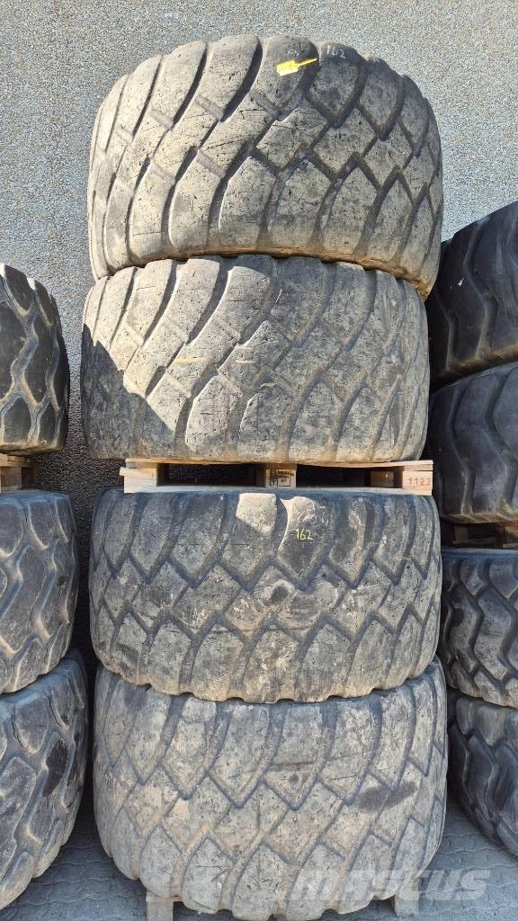  Dæk 750/65 R25 Pneumatiky, kola a ráfky