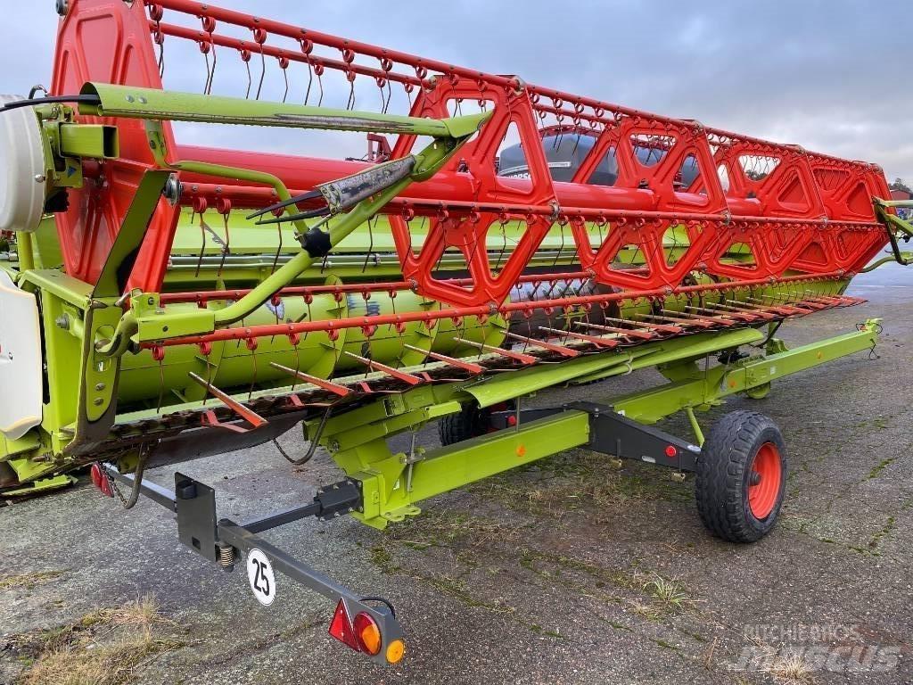 CLAAS Tucano 430 Sklízecí mlátičky