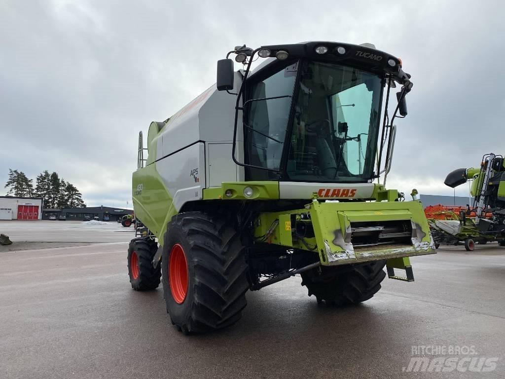 CLAAS Tucano 430 Sklízecí mlátičky