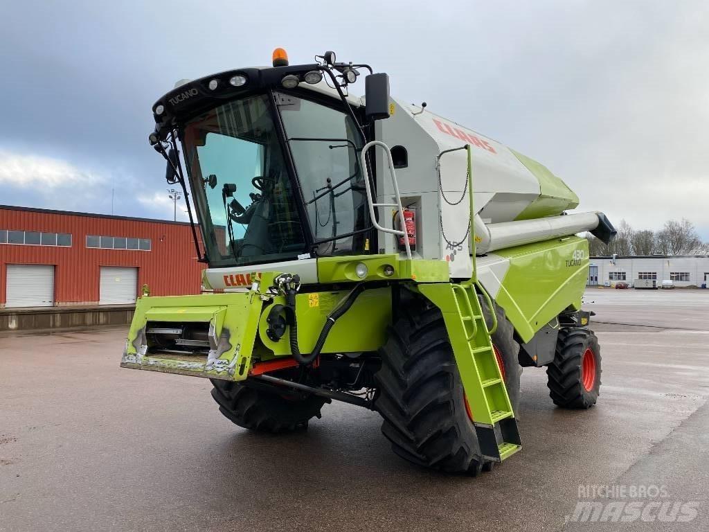 CLAAS Tucano 430 Sklízecí mlátičky