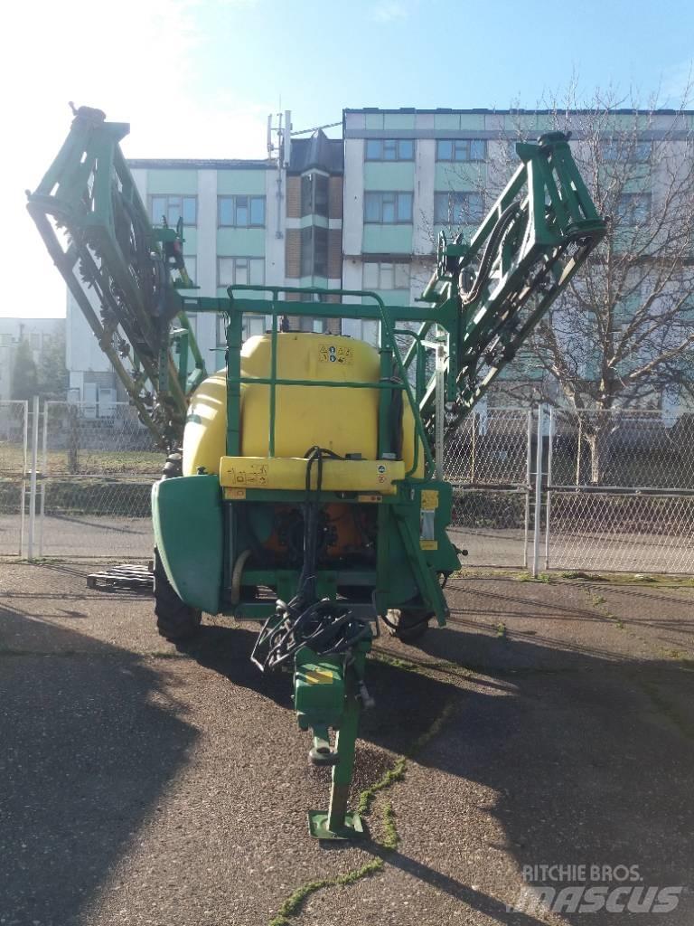 John Deere 732 Tažené postřikovače