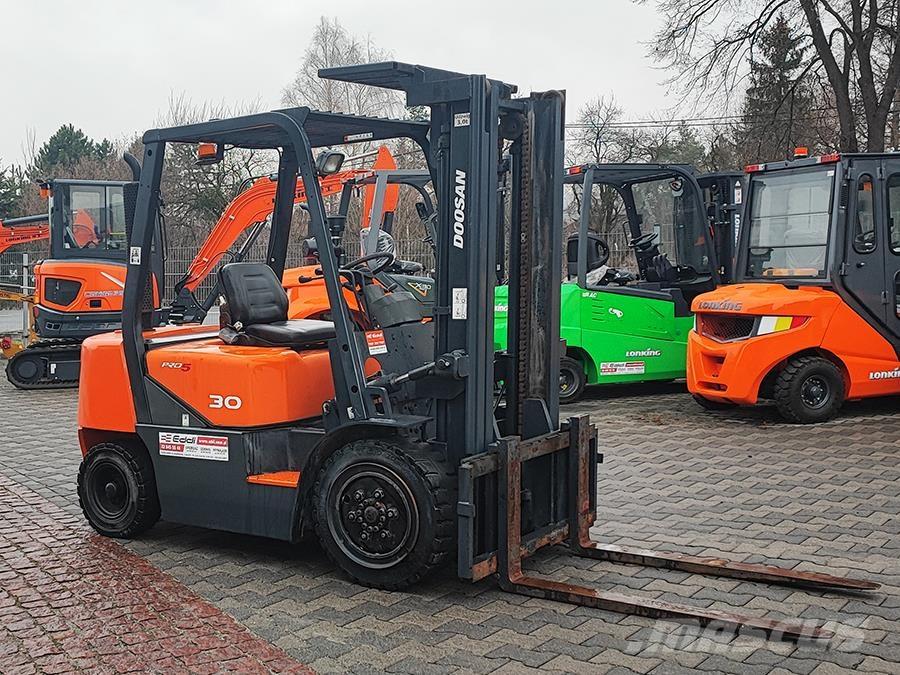 Doosan D30G Dieselové vozíky