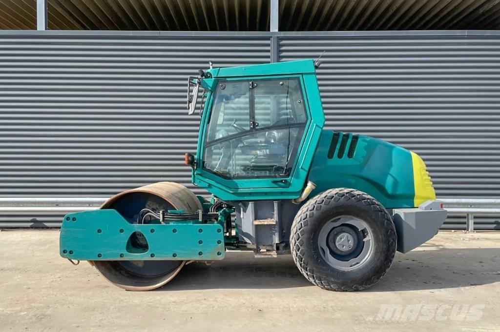 Hamm 3307 HT Tahačové válce