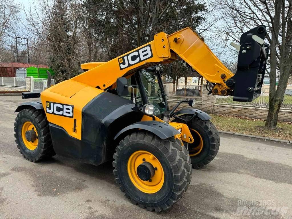 JCB 527-58 Teleskopické nakladače pro zemědělství