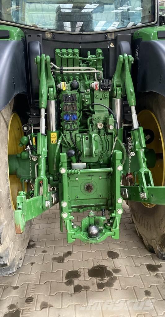 John Deere 6R 175 Traktory
