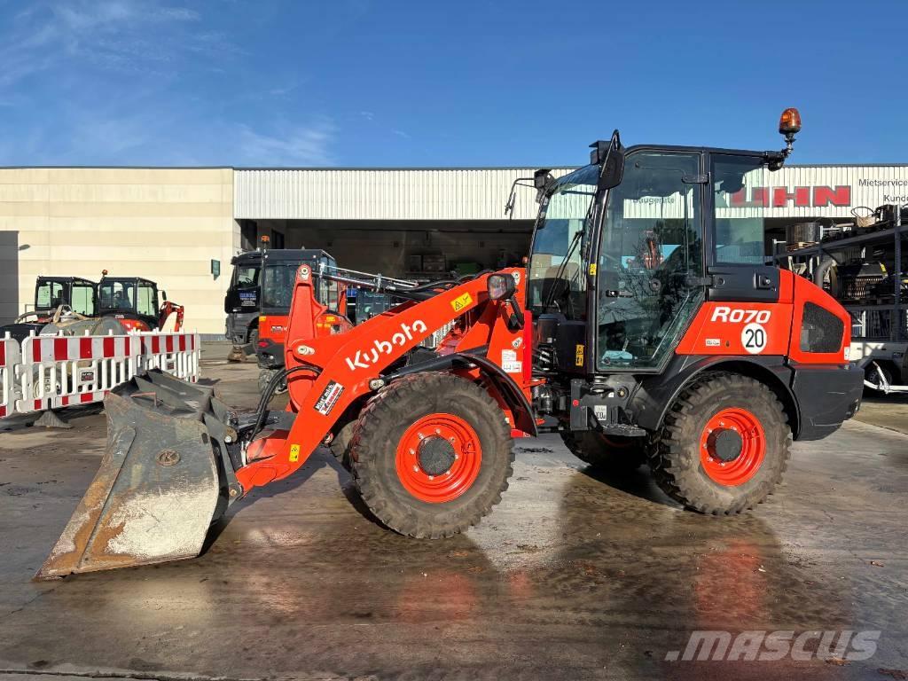 Kubota R 070 Kolové nakladače