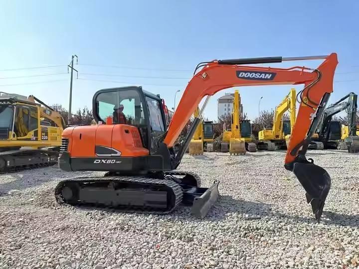 Doosan DX60-9C Pásová rýpadla