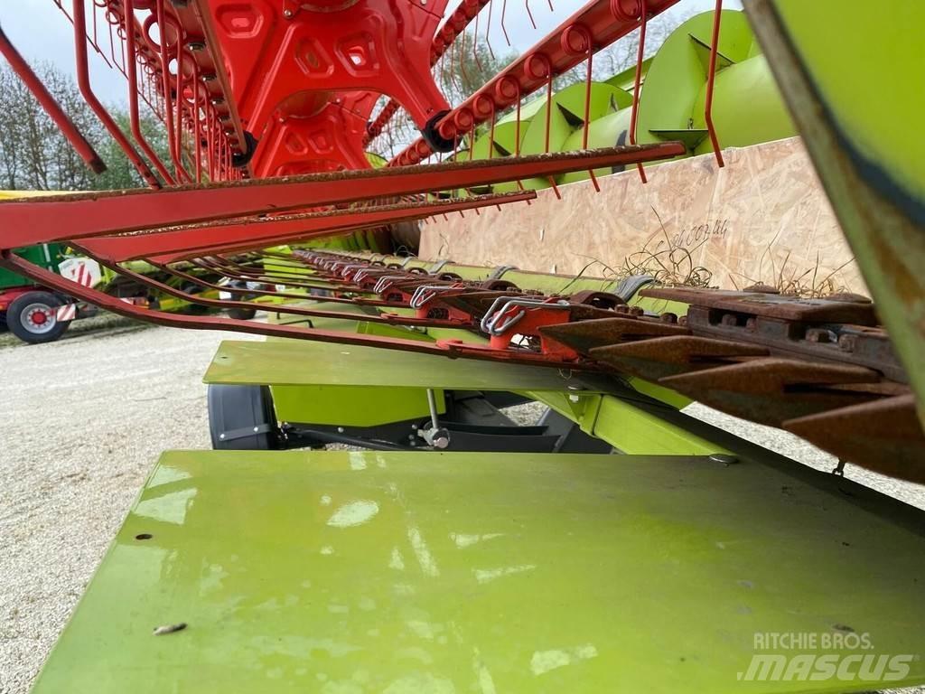 CLAAS 6700TT 4WD Sklízecí mlátičky