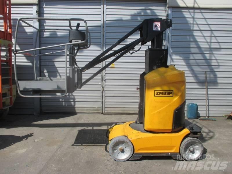 Manitou 100 VJR Vertikální sloupové výtahy