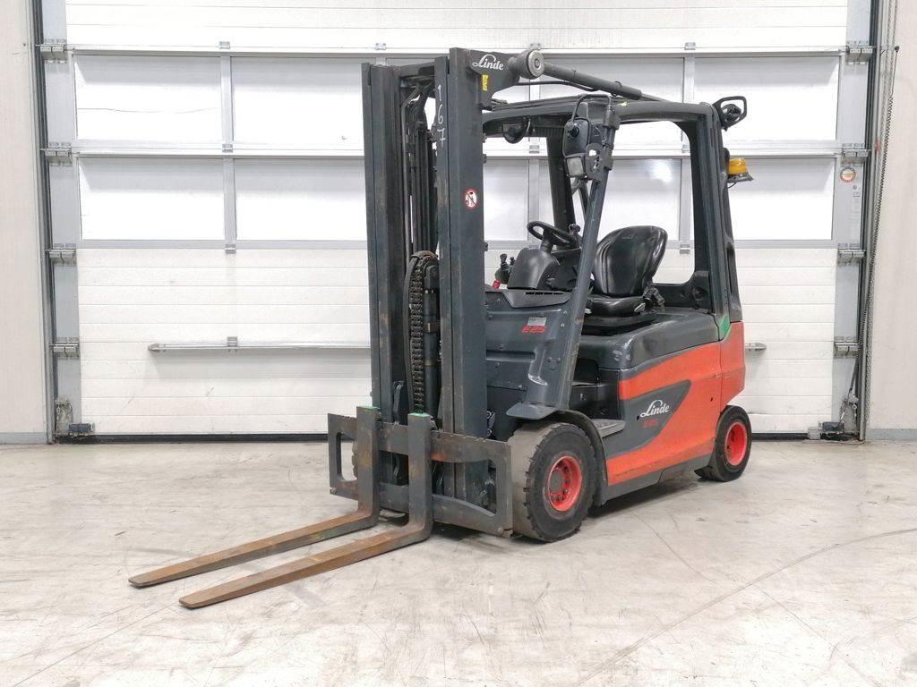 Linde E25-01 Akumulátorové vozíky