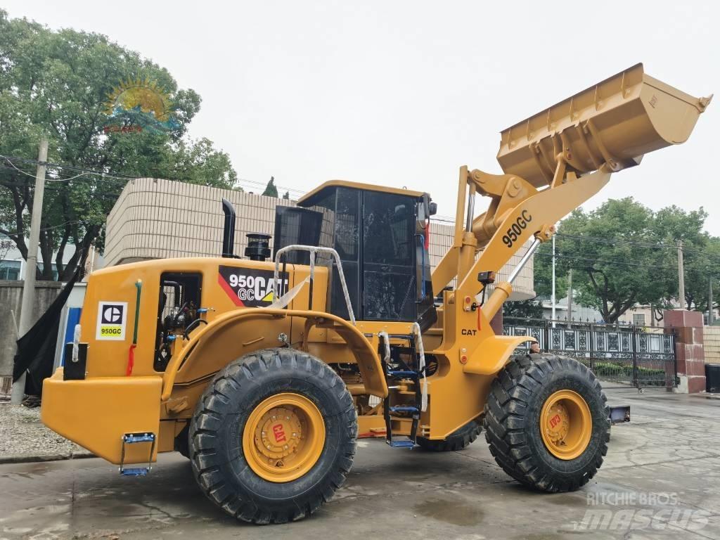 CAT 950 GC Kolové nakladače