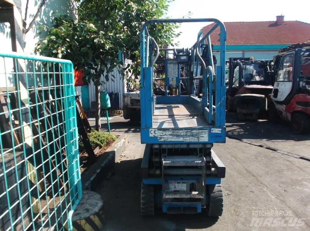 Genie GS 2032    V-2790 Vertikální sloupové výtahy