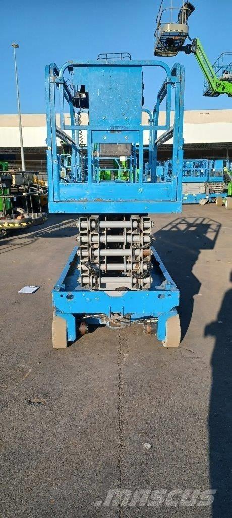 GENIE GS4047 Nůžková zvedací plošina