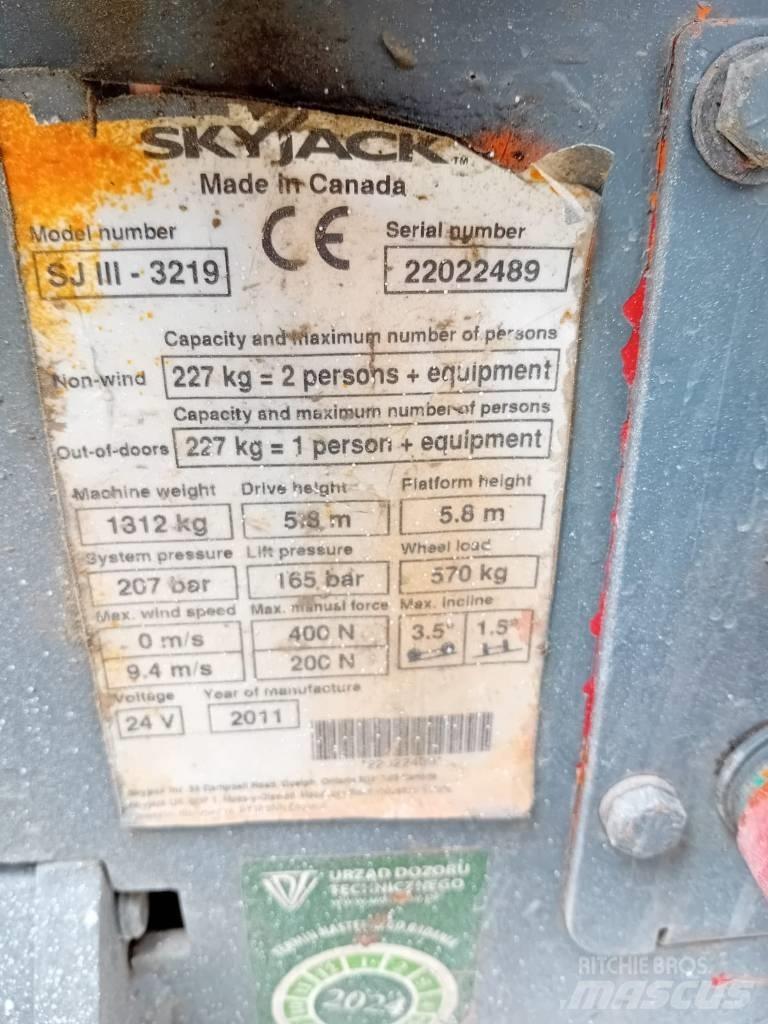SkyJack 3219 SJ Nůžková zvedací plošina
