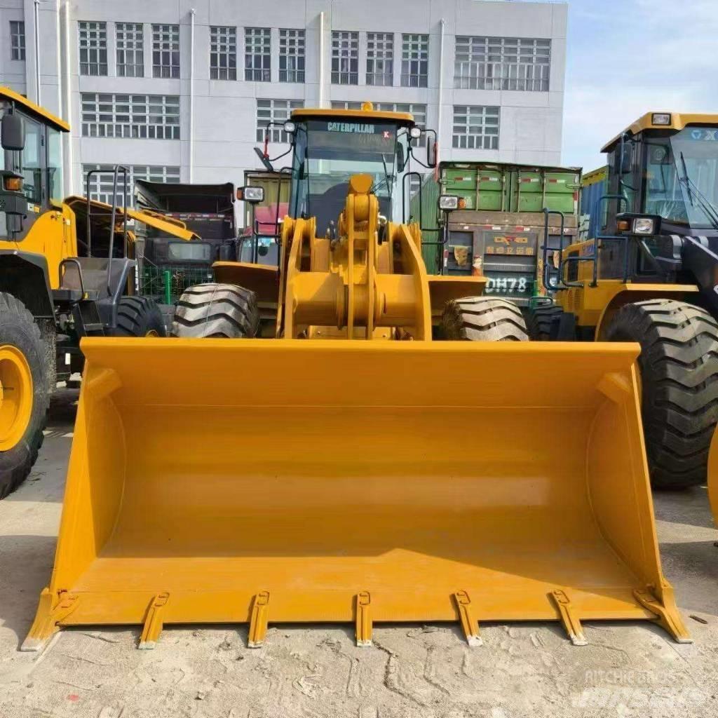 CAT 966 H Kolové nakladače
