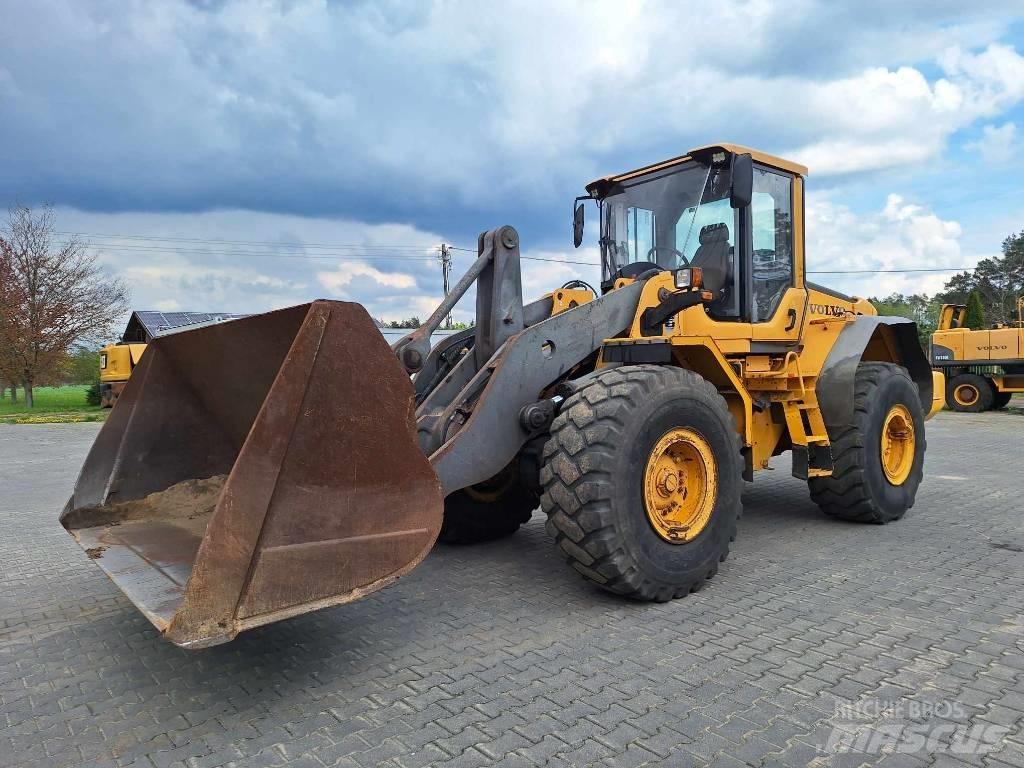 Volvo L 120 F Kolové nakladače