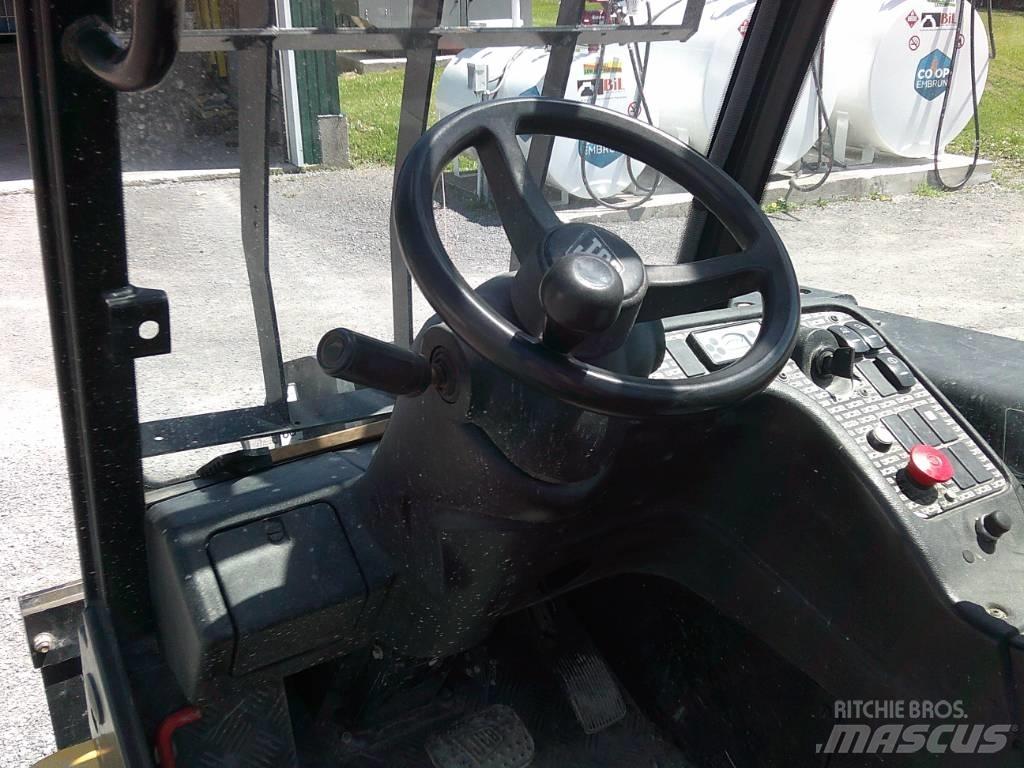 JCB 35 D Terénní vysokozdvižné vozíky