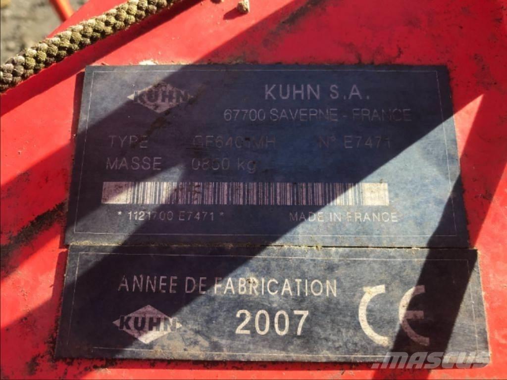 Kuhn GF 6401 MH Obraceče a shrabovače sena