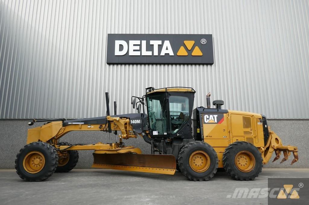 CAT 140M2 Grejdry