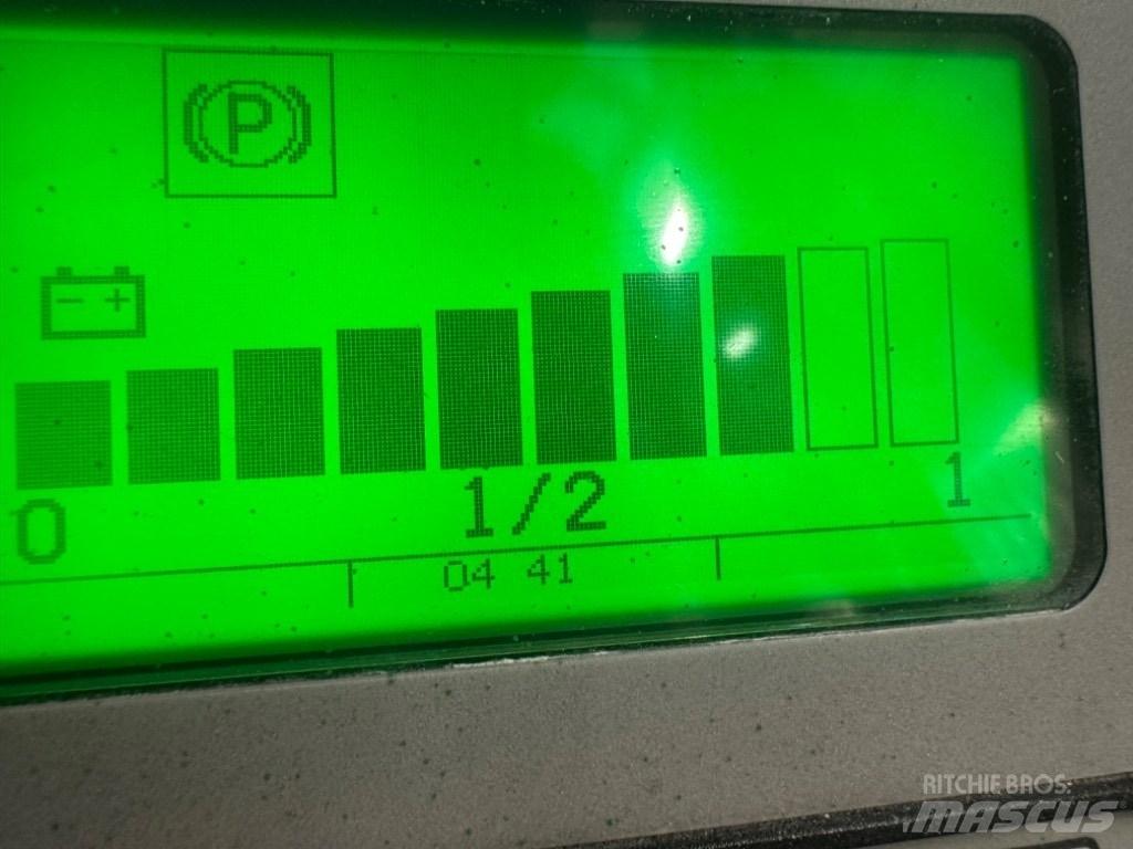 Combilift CB2500E Akumulátorové vozíky
