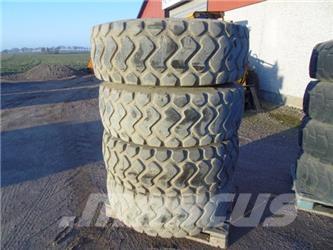  Däck 15,5x25 Pneumatiky, kola a ráfky