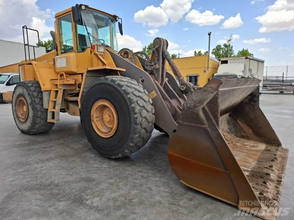 Volvo L 180 E Kolové nakladače