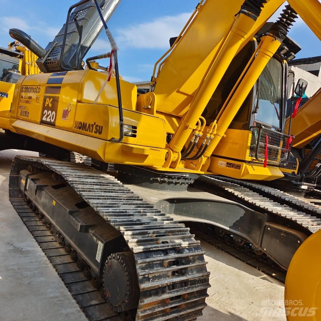 Komatsu PC 200-8 Pásová rýpadla