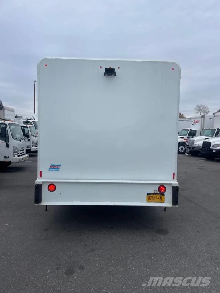 International 4300 Vozy pro přepravu nápojů