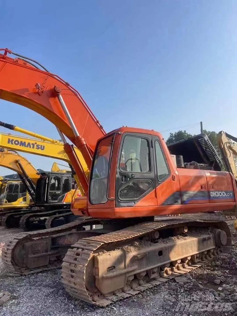 Doosan DH 300 LC-7 Pásová rýpadla