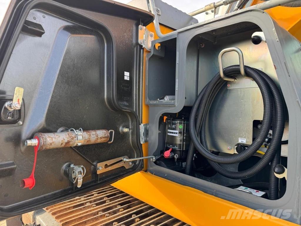 Liebherr R922 LC Pásová rýpadla