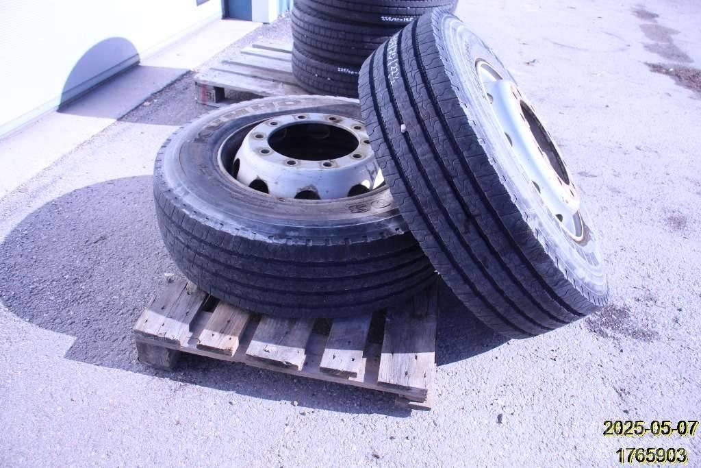  Marshal KRS 03 Pneumatiky, kola a ráfky