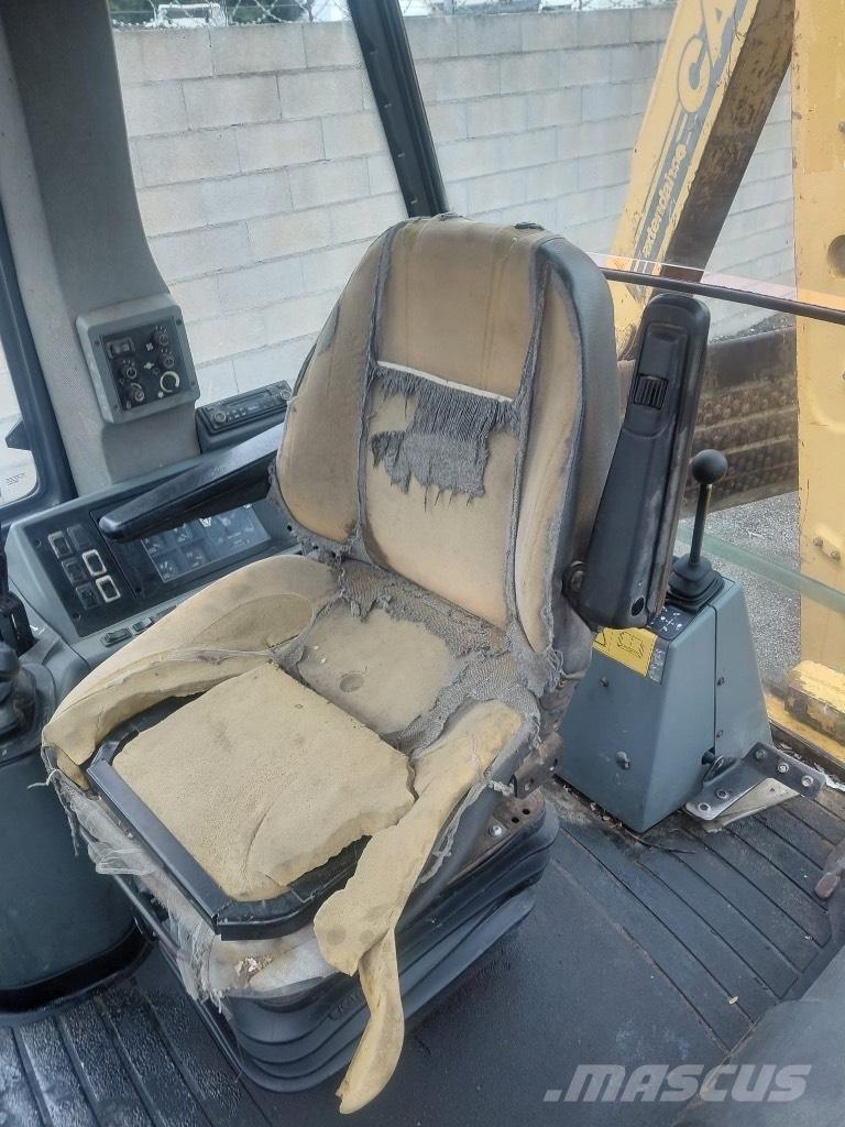 CASE 580 SLE Rýpadlo-nakladače