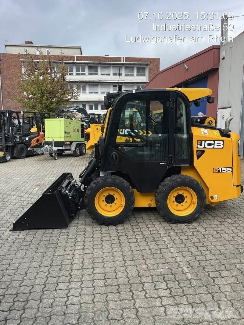 JCB 155 Smykem řízené nakladače