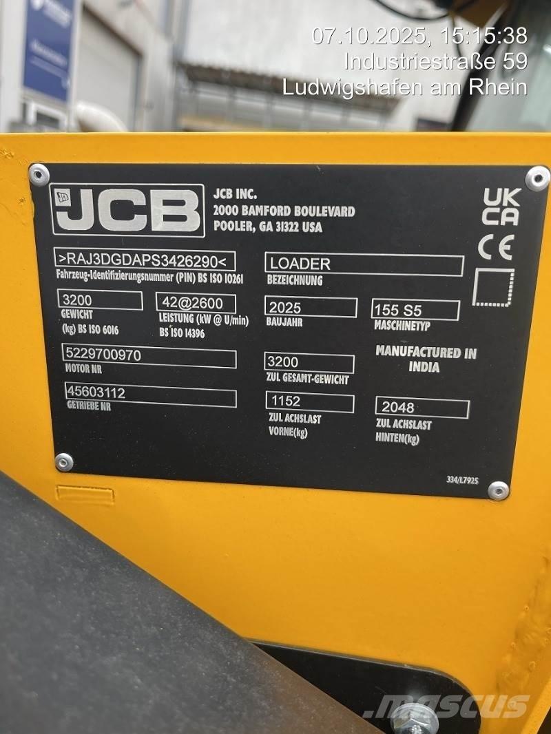 JCB 155 Smykem řízené nakladače