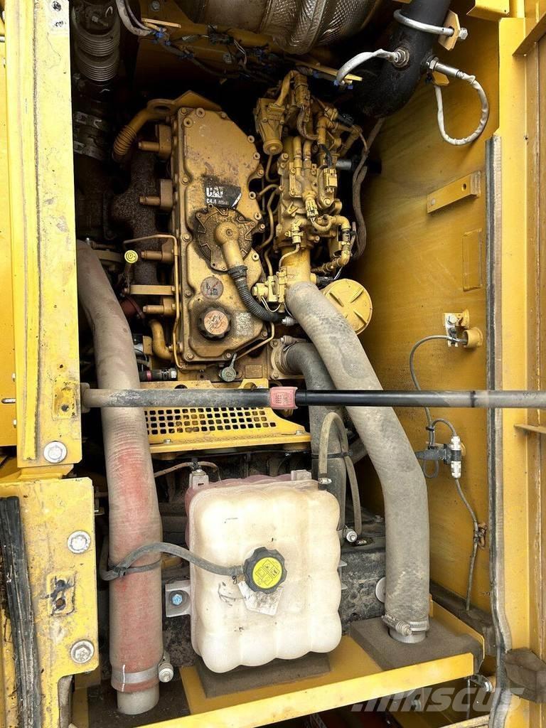 CAT 313FL Pásová rýpadla