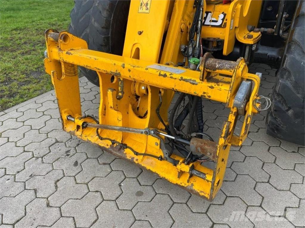 JCB 542-70 AGRIPRO Teleskopické nakladače pro zemědělství