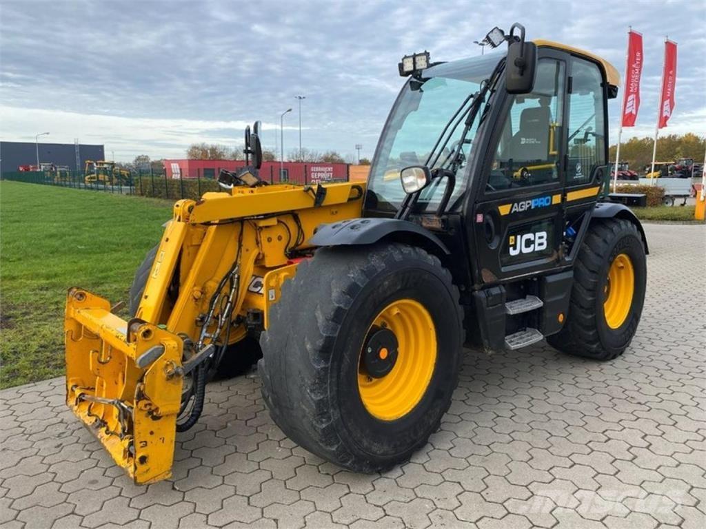 JCB 542-70 AGRIPRO Teleskopické nakladače pro zemědělství