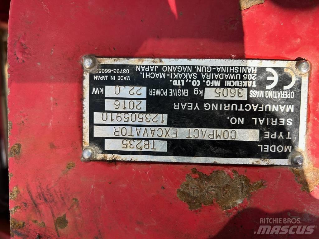 Takeuchi TB 235 Mini rýpadla < 7t