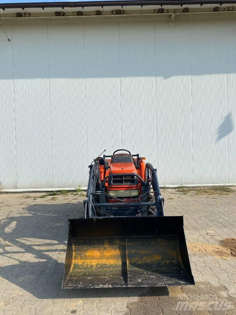 Kubota GT5+tur Kompaktní traktory