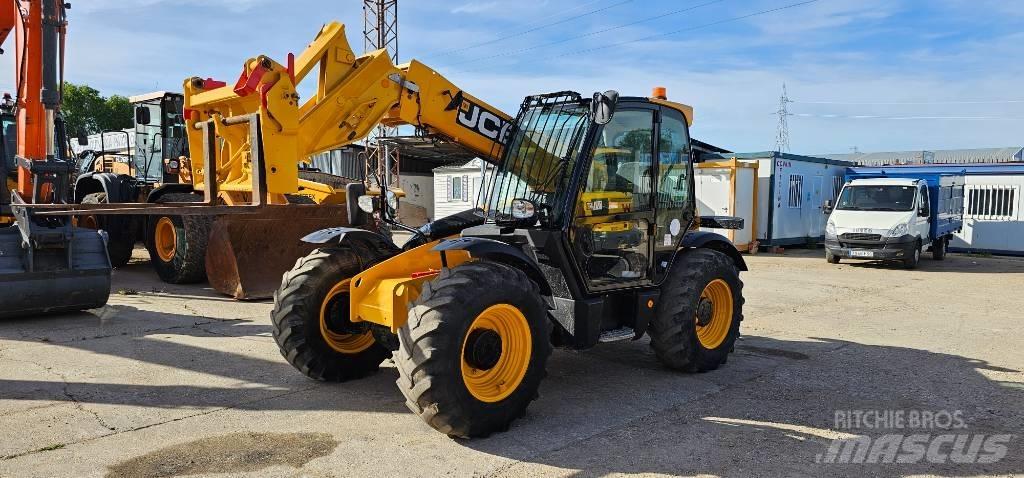 JCB 531-70 Teleskopické manipulátory