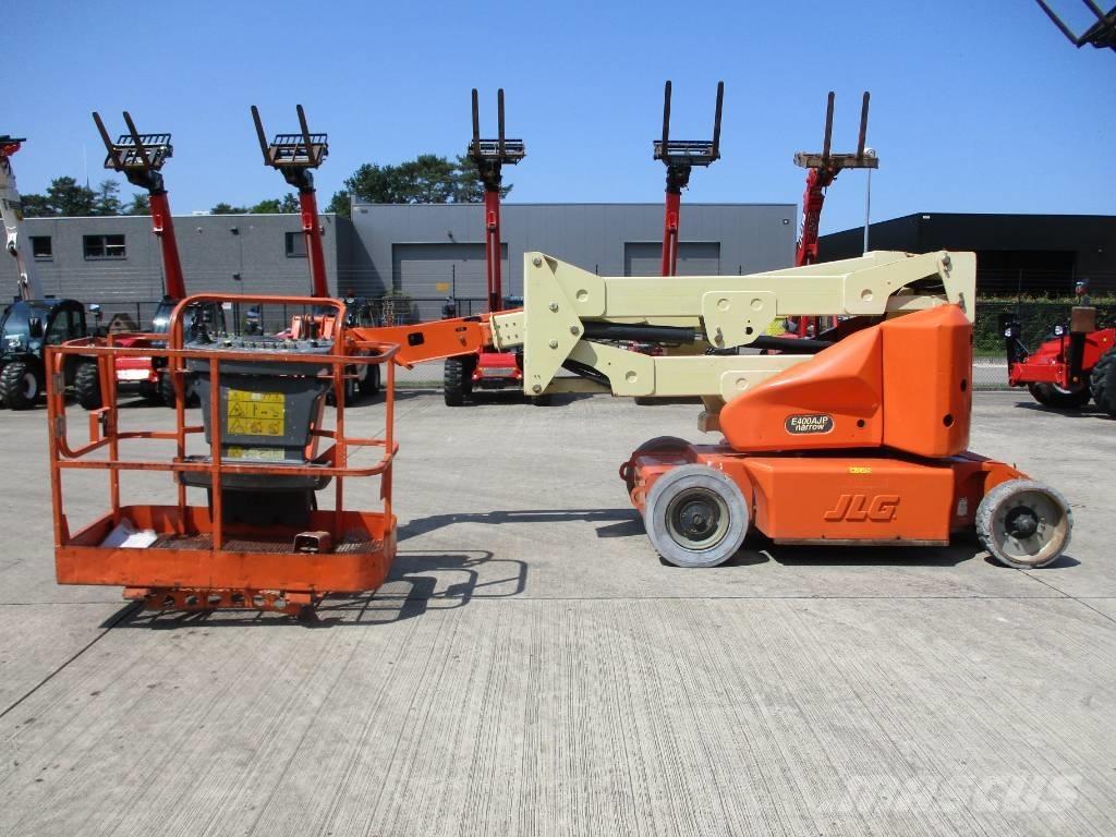JLG E 400 AJPN (146) Kompaktní samohybné kloubové plošiny
