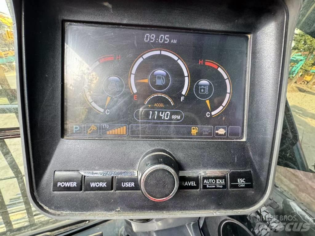 Hyundai 220LC-9S Pásová rýpadla