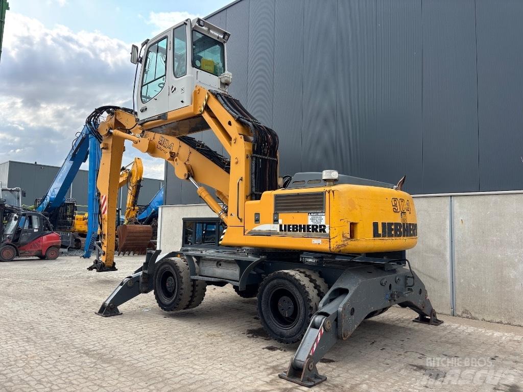 Liebherr A 904 C HD Stroje pro manipulaci s odpadem