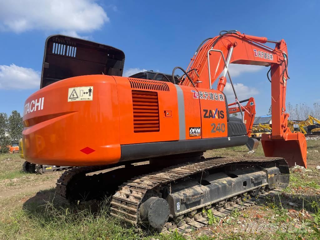 Hitachi ZX 240 Pásová rýpadla