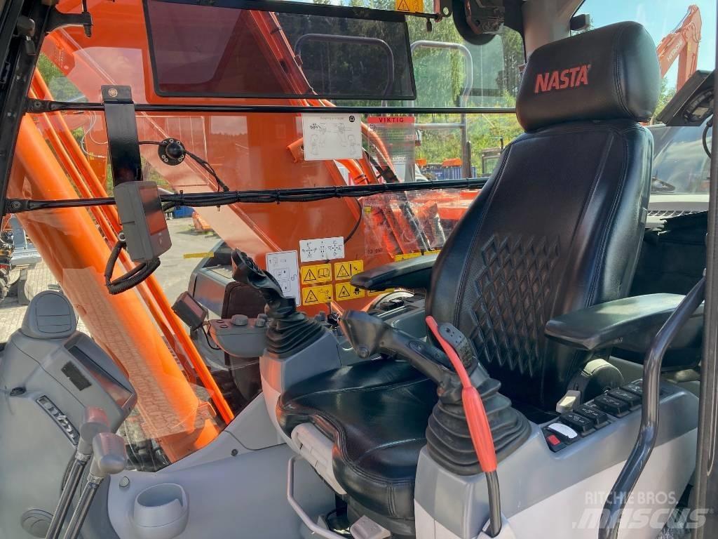 Hitachi ZX 210 LC-6 Pásová rýpadla